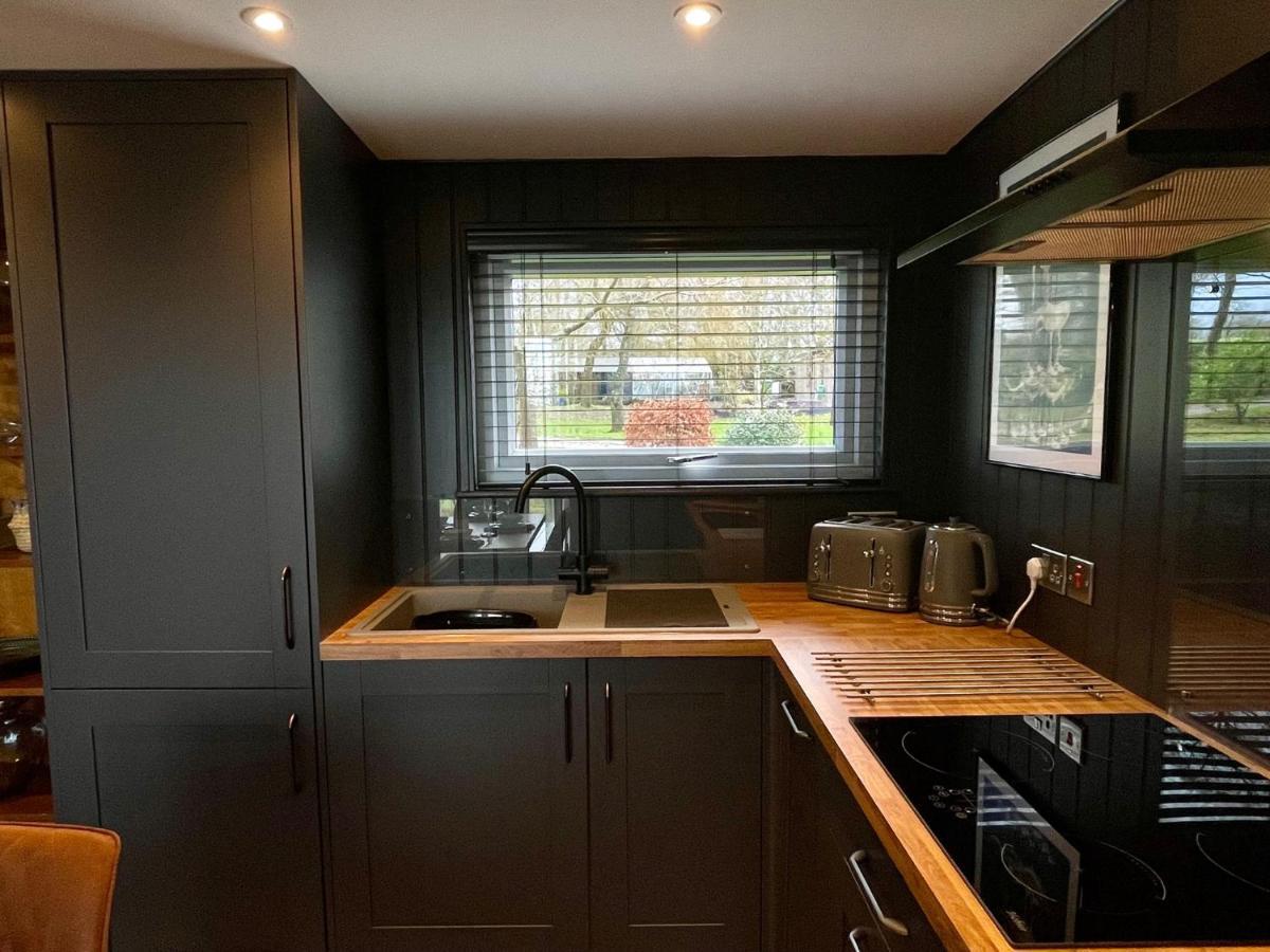 The Cabin@Tyddynucha Caernarfon Extérieur photo